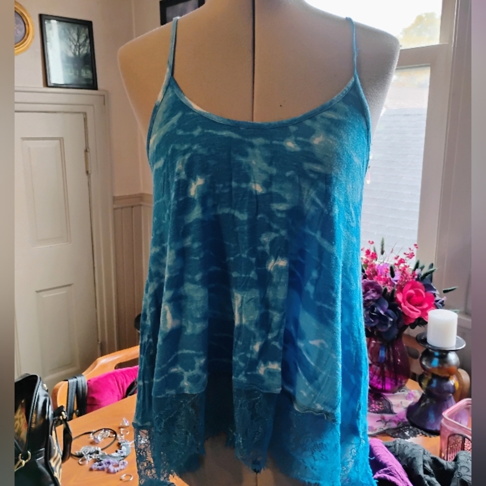 Blue Tie-Dye Lace Trim Women's Top